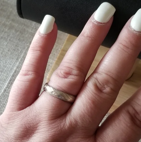 10K White Gold Band Ring